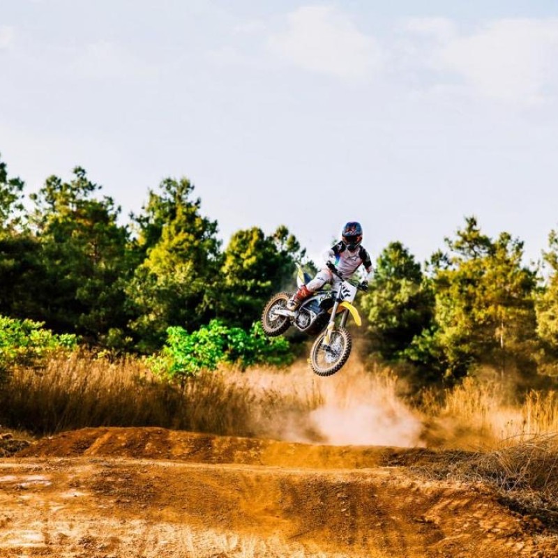 Surron storm Bee 2025